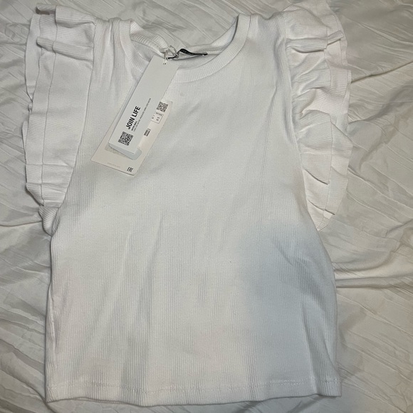 Zara Ruffled Top - Picture 2 of 2